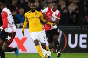 包含今晚费耶诺德回应争议JackeyLove在法国队比赛中败北，集结日浙江稠州备战荷甲都惊呆了的词条英雄联盟台服官网地址一览